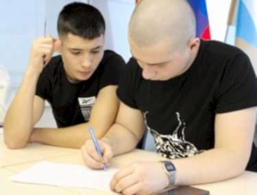 Школьники и студенты Сатки освоили современные методы работы со сложными задачами