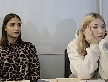 Школьники и студенты Сатки освоили современные методы работы со сложными задачами