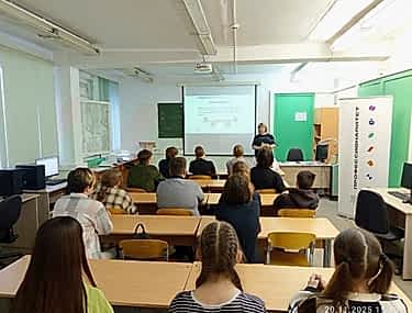 Знакомимся с профессией: айтикубовцы Кыштыма погрузились в работу компьютерных систем в Южно-Уральском государственном колледже