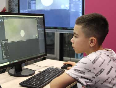 Первые шаги в цифровой разработке: школьники Сатки изучили основы Blender и блочной логики