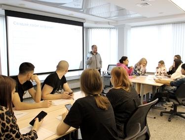 Школьники и студенты Сатки освоили современные методы работы со сложными задачами