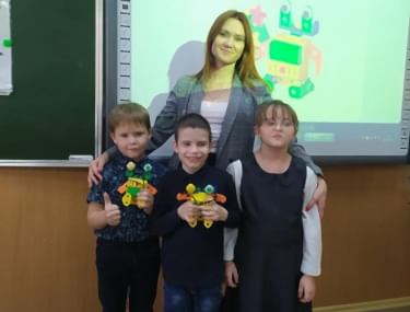 «Я б в конструкторы пошел - кто меня научит»!