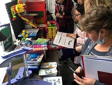 Педагоги Алматыской области познакомились с книгами-конструкторами