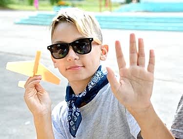 Дети из ДНР прикоснулись к техническому творчеству в оздоровительном лагере Алматы