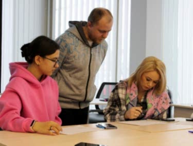 Школьники и студенты Сатки освоили современные методы работы со сложными задачами